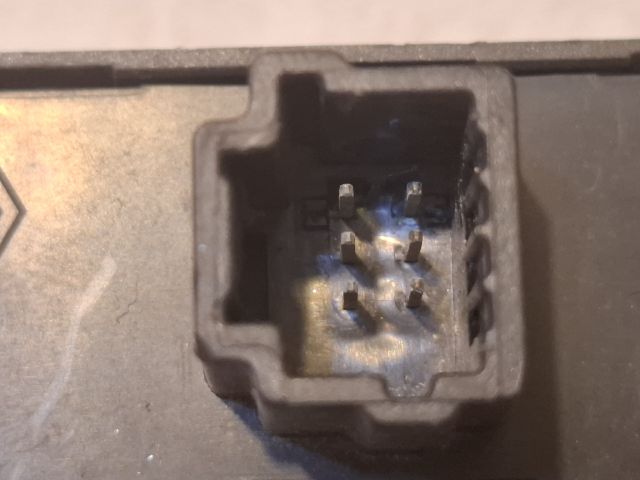 bontott RENAULT SCÉNIC III Vészvillogó Kapcsoló