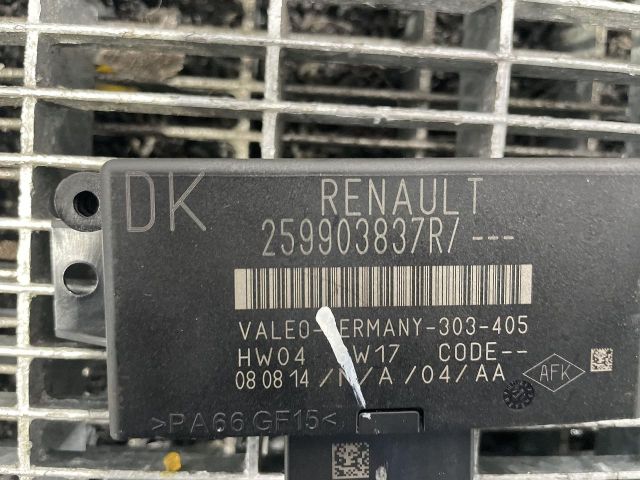 bontott RENAULT SCÉNIC III Video Elektronika