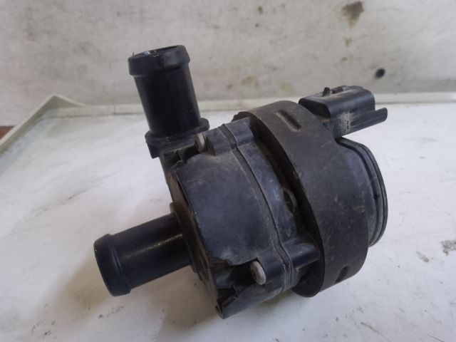 bontott RENAULT SCÉNIC IV Vízpumpa