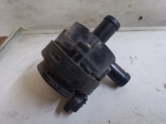 bontott RENAULT SCÉNIC IV Vízpumpa