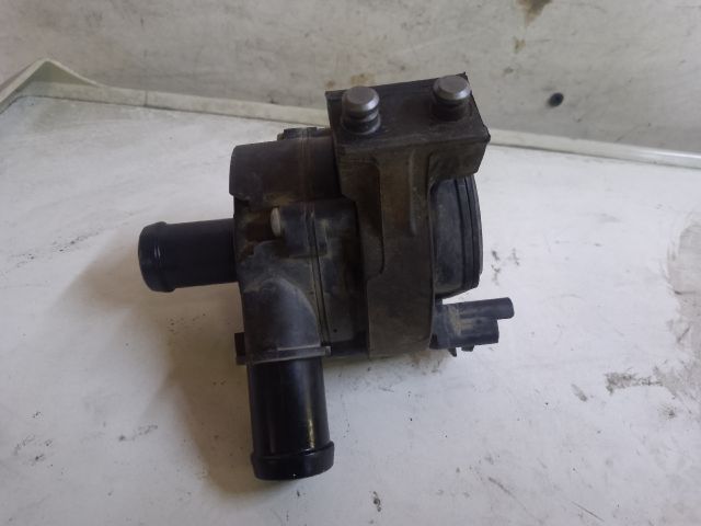 bontott RENAULT SCÉNIC IV Vízpumpa