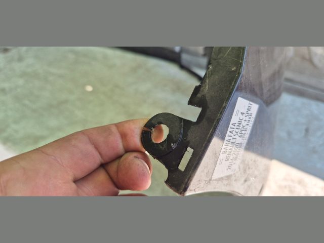 bontott RENAULT SCÉNIC IV Első Lökhárító (Üresen)