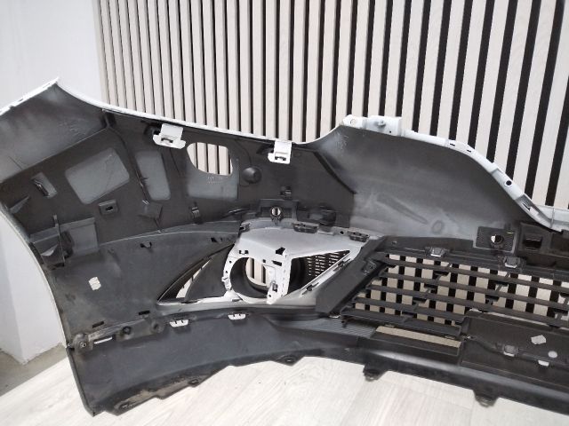 bontott RENAULT SCÉNIC IV Első Lökhárító (Üresen)