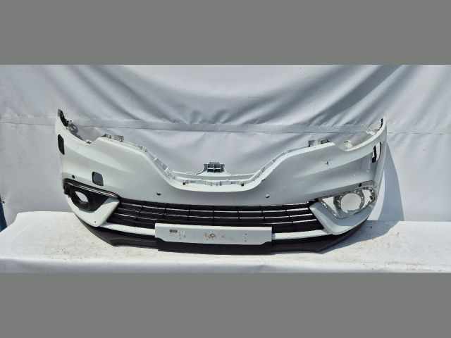 bontott RENAULT SCÉNIC IV Első Lökhárító (Üresen)