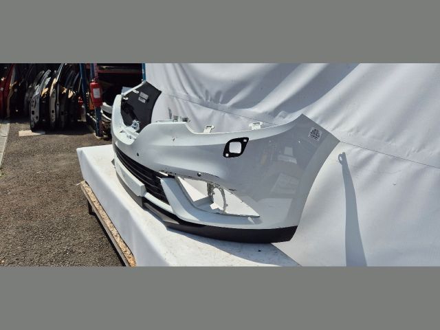 bontott RENAULT SCÉNIC IV Első Lökhárító (Üresen)