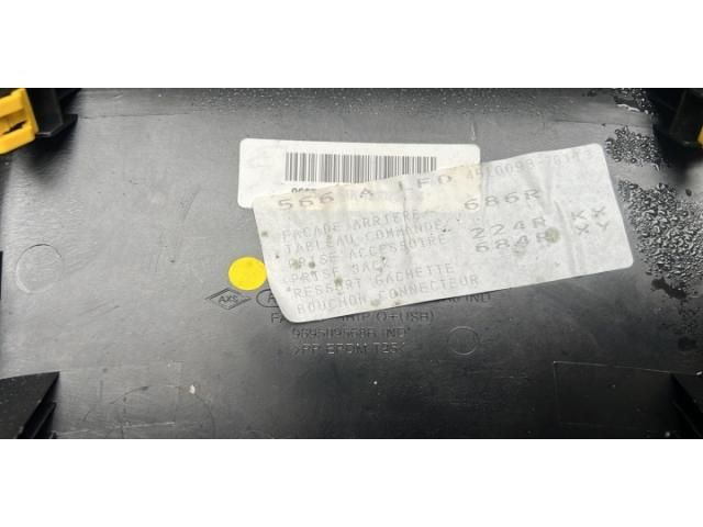 bontott RENAULT TALISMAN Hátsó középső Szellőző