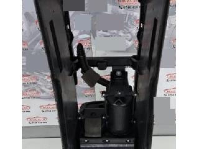 bontott RENAULT TALISMAN Könyöklő