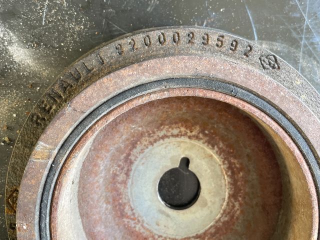 bontott RENAULT THALIA Főtengely Szíjtárcsa