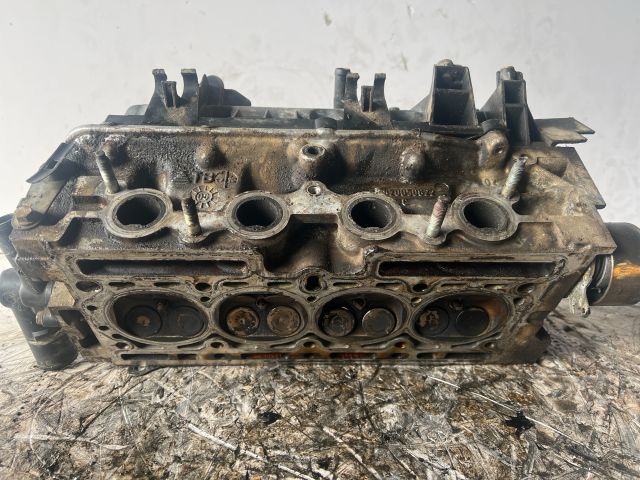 bontott RENAULT THALIA Hengerfej