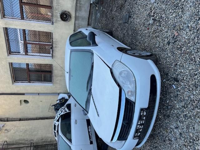 bontott RENAULT THALIA Homlokfal (Üres lemez)