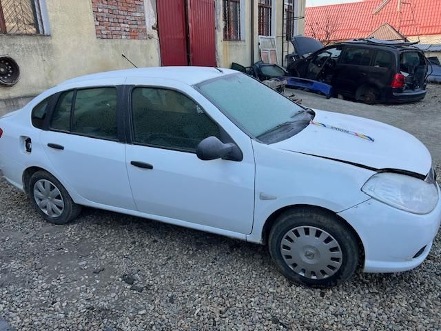 bontott RENAULT THALIA Homlokfal (Üres lemez)