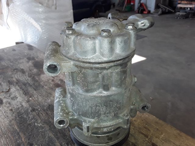 bontott RENAULT THALIA Klímakompresszor