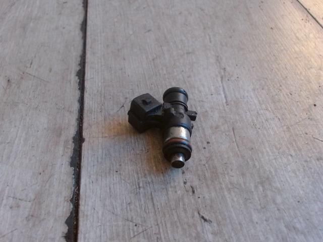 bontott RENAULT THALIA Porlasztó (1 db)