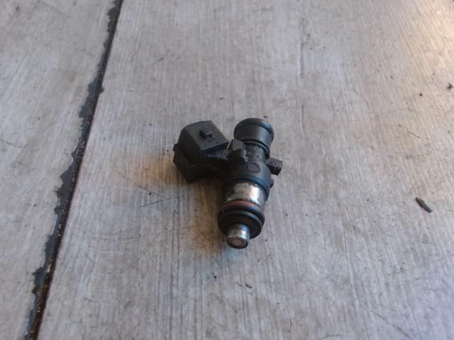 bontott RENAULT THALIA Porlasztó (1 db)