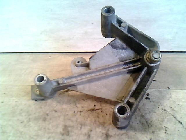 bontott RENAULT THALIA Váltó Tartó Bak (Pozíciófüggetlen)