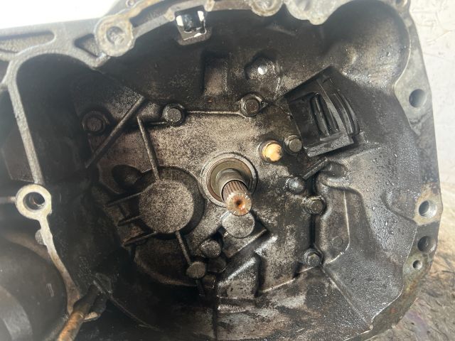 bontott RENAULT THALIA Váltó (Mechanikus)