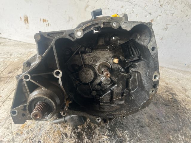 bontott RENAULT THALIA Váltó (Mechanikus)