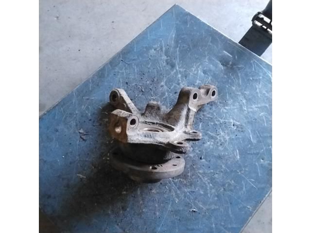 bontott RENAULT THALIA Bal első Csonkállvány Kerékaggyal