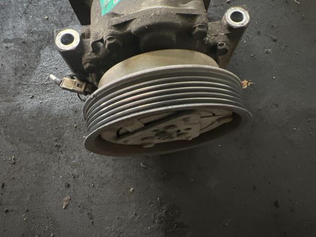 bontott RENAULT THALIA Klímakompresszor