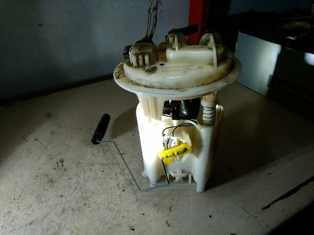 bontott RENAULT THALIA Üzemanyag Szivattyú