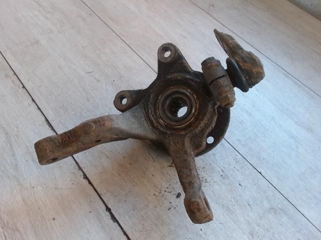 bontott RENAULT THALIA Bal első Csonkállvány Kerékaggyal