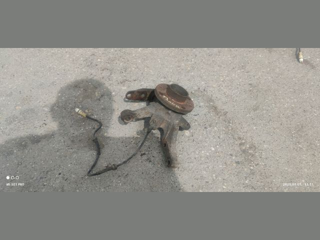 bontott RENAULT THALIA Bal első Csonkállvány Kerékaggyal