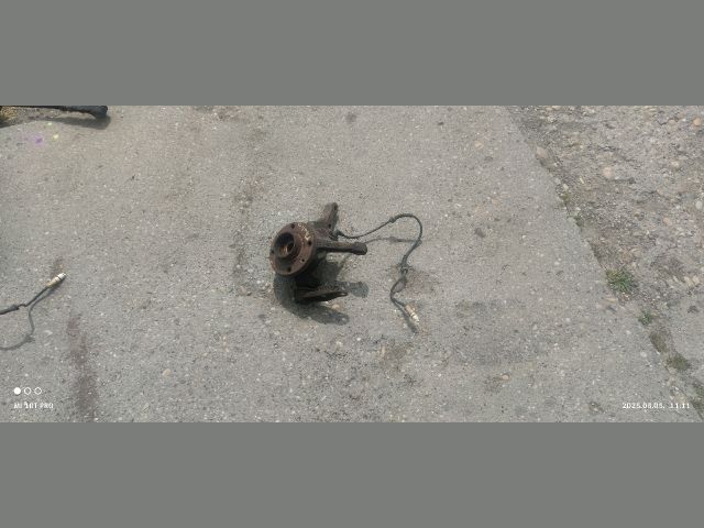 bontott RENAULT THALIA Bal első Csonkállvány Kerékaggyal