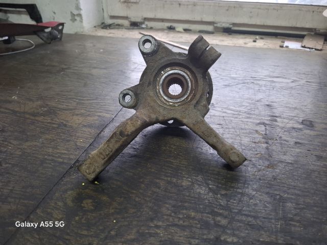 bontott RENAULT THALIA Bal első Csonkállvány Kerékaggyal