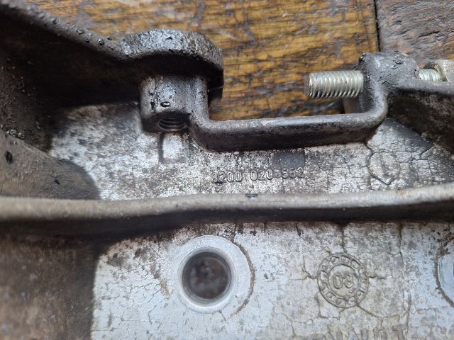 bontott RENAULT THALIA Generátor Tartó Bak