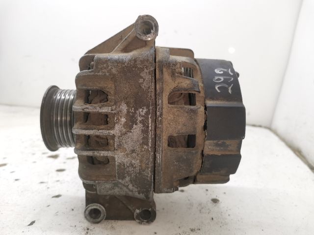 bontott RENAULT THALIA Generátor