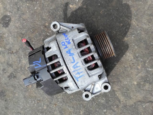 bontott RENAULT THALIA Generátor