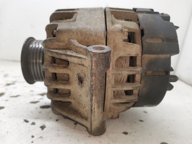 bontott RENAULT THALIA Generátor