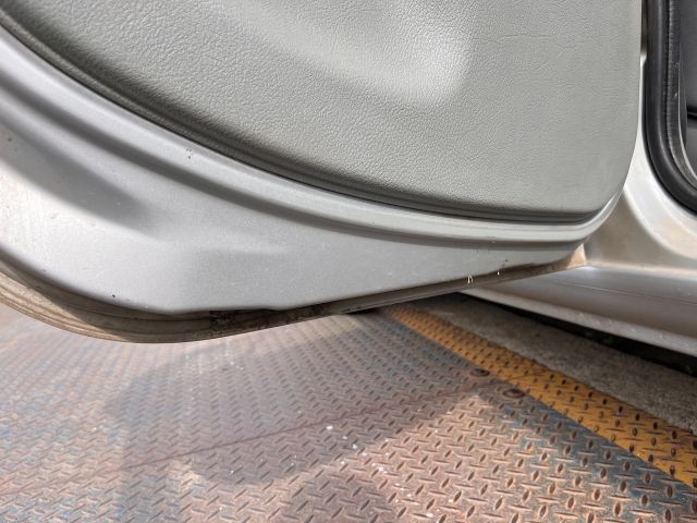 bontott RENAULT THALIA Jobb első Csonkállvány Kerékaggyal