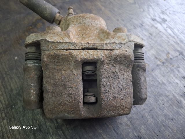 bontott RENAULT THALIA Jobb első Féknyereg Munkahengerrel