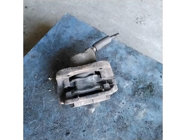 bontott RENAULT THALIA Jobb első Féknyereg Munkahengerrel