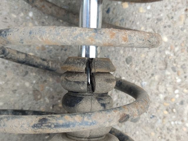 bontott RENAULT THALIA Jobb első Gólyaláb (Lengécsillapító, Rugó)