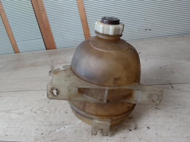 bontott RENAULT THALIA Kiegyenlítő Tartály