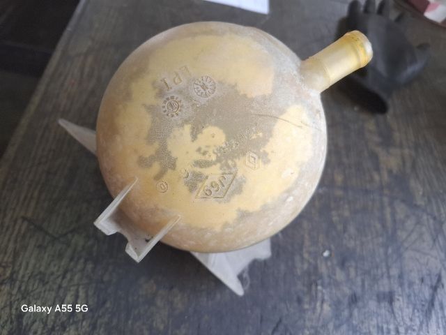 bontott RENAULT THALIA Kiegyenlítő Tartály