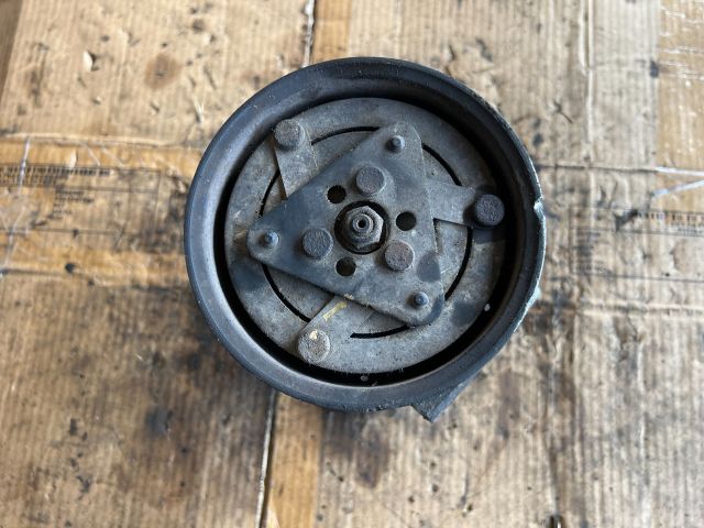 bontott RENAULT THALIA Klímakompresszor