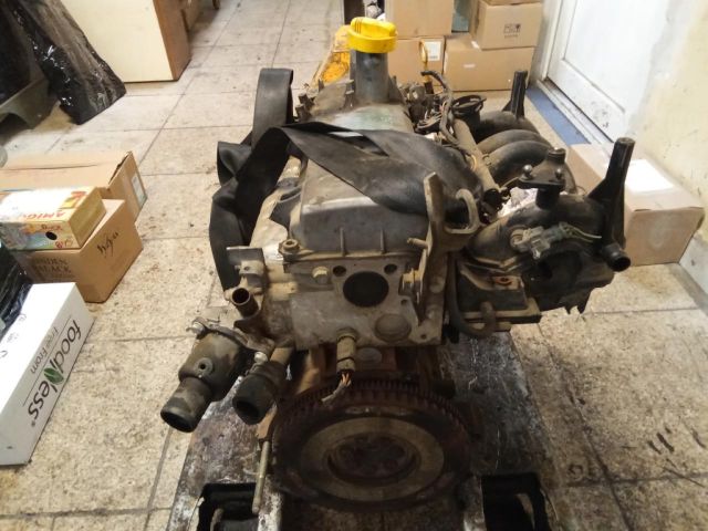 bontott RENAULT THALIA Motor (Fűzött blokk hengerfejjel)