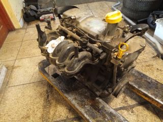 bontott RENAULT THALIA Motor (Fűzött blokk hengerfejjel)