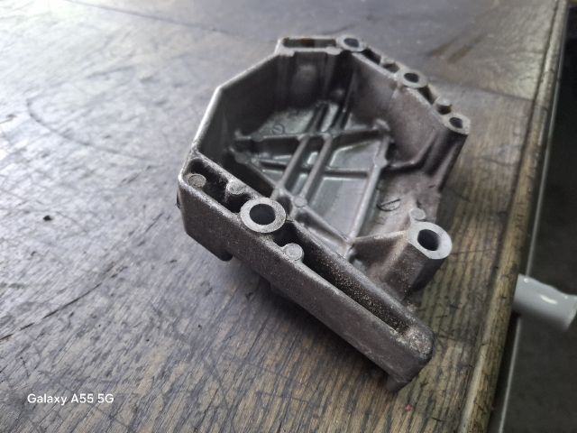 bontott RENAULT THALIA Motor Tartó Bak (Fém)