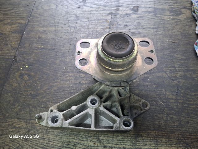 bontott RENAULT THALIA Motor Tartó Bak (Fém)