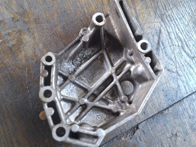 bontott RENAULT THALIA Motor Tartó Bak (Fém)