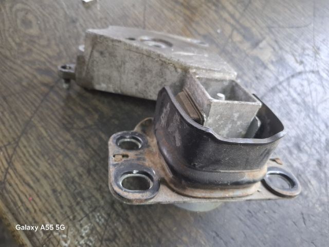 bontott RENAULT THALIA Motor Tartó Bak (Fém)