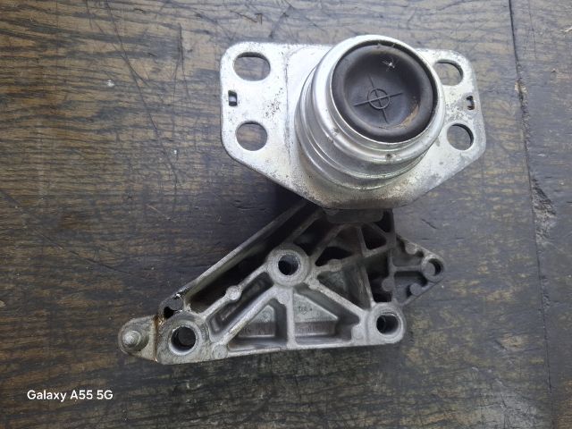 bontott RENAULT THALIA Motor Tartó Bak (Fém)