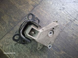 bontott RENAULT THALIA Motor Tartó Bak (Fém)
