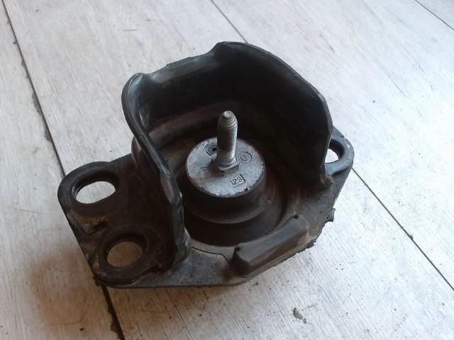 bontott RENAULT THALIA Motor Tartó Bak (Pozíciófüggetlen)