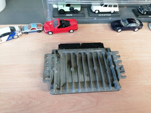 bontott RENAULT THALIA Motorvezérlő