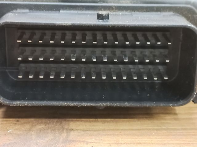 bontott RENAULT THALIA Motorvezérlő